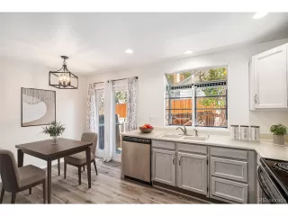 Photo #3: 5092880 Listing