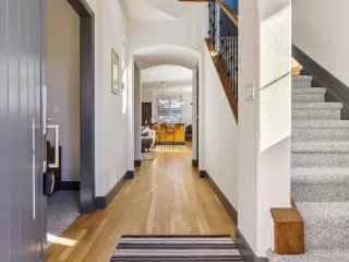 Photo #4: 5092973 Listing