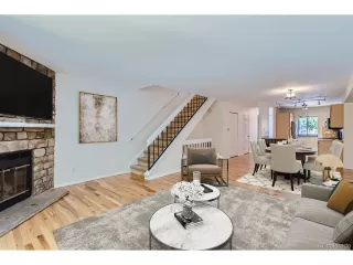 Photo #5: 5096038 Listing