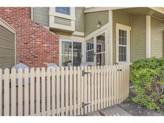 Photo #2: 5096202 Listing 