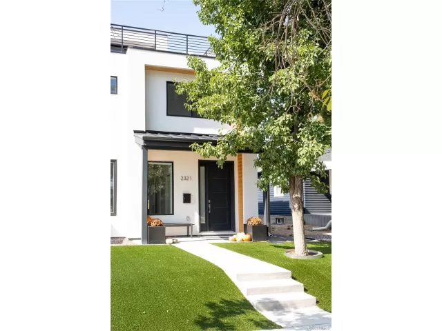 MLS: 5100265 Condo For Sale