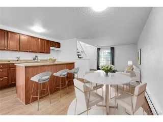 Photo #5: 5101372 Listing