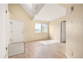 Photo #6: 5103164 Listing