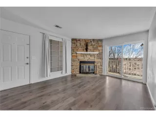 Photo #3: 5104919 Listing 