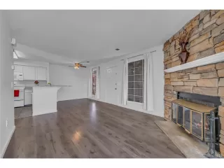 Photo #4: 5104919 Listing 