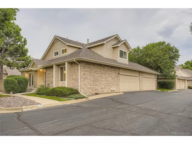 MLS: 5105173 Condo For Sale