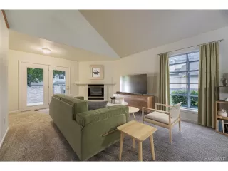 Photo #2: 5105173 Listing