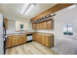 Photo #4: 5105173 Listing