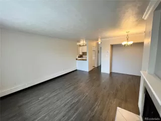 Photo #4: 5105333 Listing