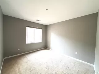 Photo #6: 5105797 Listing