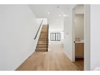 Photo #2: 5106764 Listing