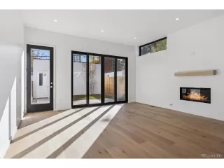 Photo #5: 5106764 Listing