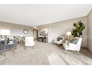 Photo #3: 5107949 Listing