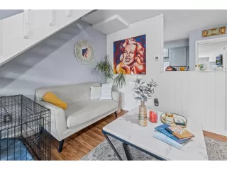 Photo #5: 5112393 Listing