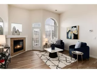 More Details about MLS # 5115392 : 341 GRANBY WAY A AURORA CO 80011