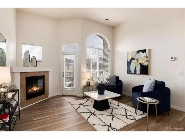 MLS: 5115392 Condo For Sale