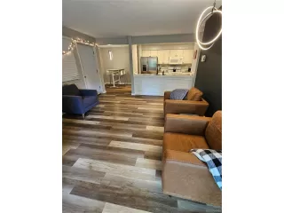 Photo #6: 5117352 Listing