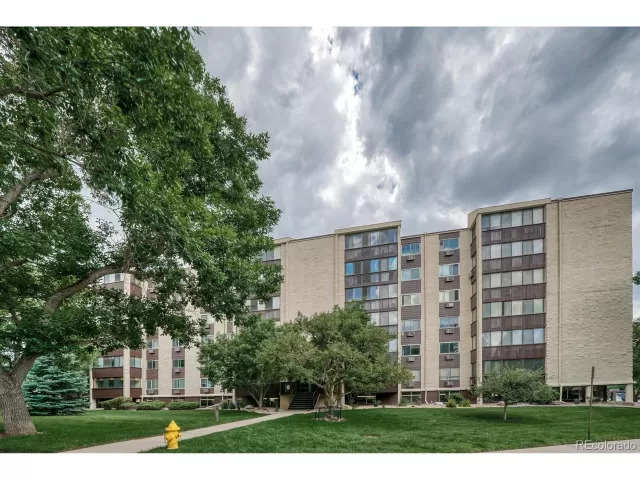 MLS: 5121928 Condo For Sale