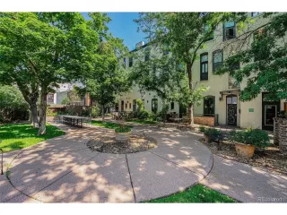 Photo #2: 5122941 Listing