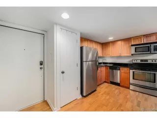 Photo #4: 5122941 Listing