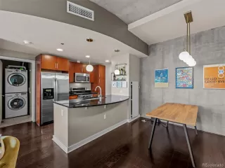 Photo #3: 5123229 Listing