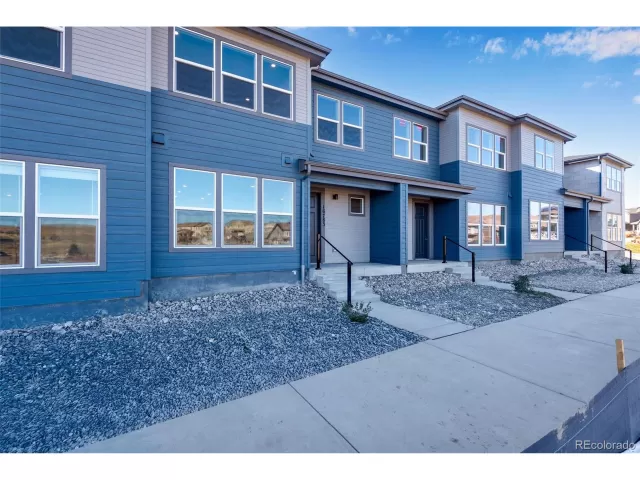 MLS: 5124159 Condo For Sale