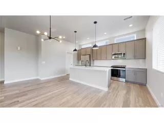 Photo #5: 5125495 Listing