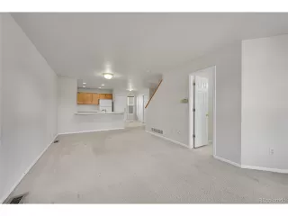 Photo #4: 5126332 Listing