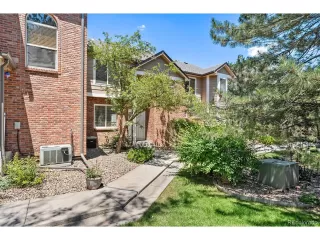 Photo #5: 5128894 Listing