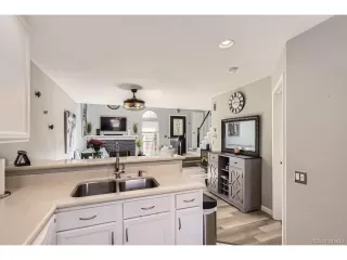 Photo #4: 5130028 Listing 