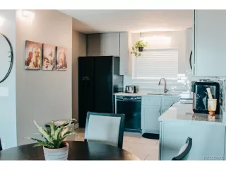Photo #5: 5135985 Listing