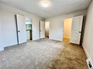 Photo #6: 5136685 Listing