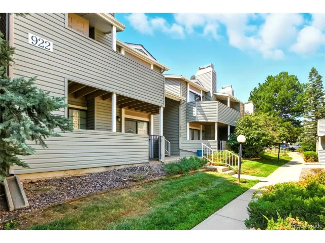 MLS: 5138178 Condo For Sale