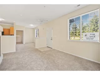 Photo #5: 5139389 Listing