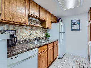 Photo #5: 5146001 Listing