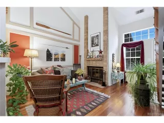 Photo #6: 5148694 Listing