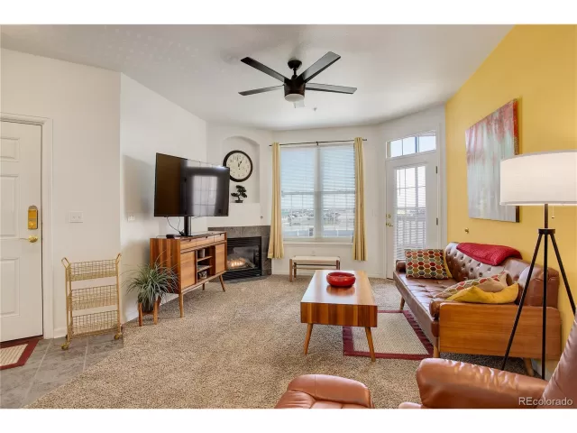 MLS: 5150105 Condo For Sale