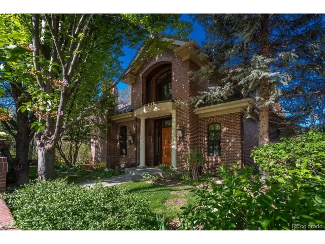 MLS: 5151683 Condo For Sale