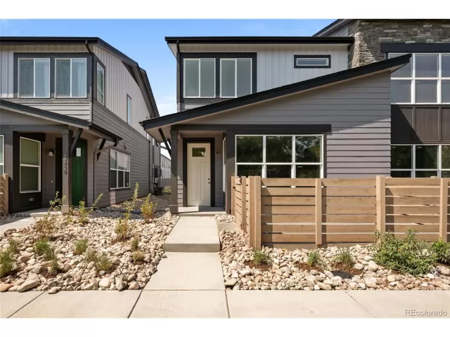 MLS: 5152461 Condo For Sale