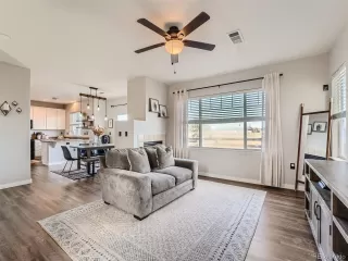 Photo #5: 5158184 Listing