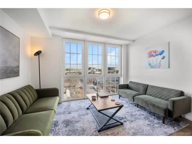 MLS: 5159986 Condo For Sale