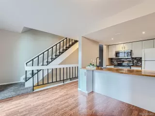 Photo #3: 5161019 Listing