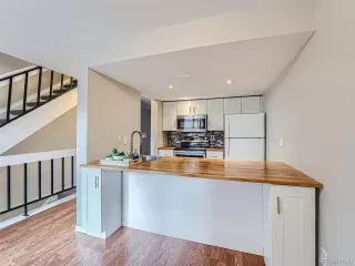 Photo #5: 5161019 Listing