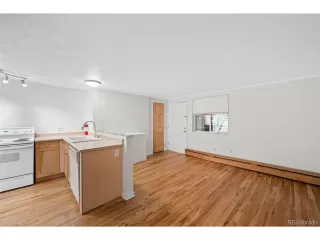 Photo #4: 5162056 Listing