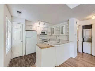 Photo #6: 5164394 Listing