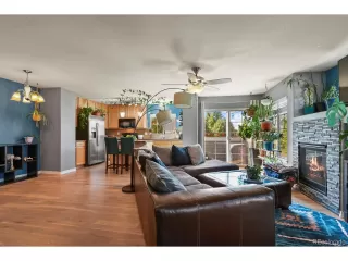 Photo #3: 5165933 Listing