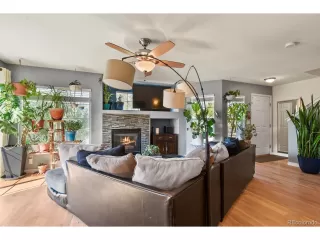 Photo #4: 5165933 Listing