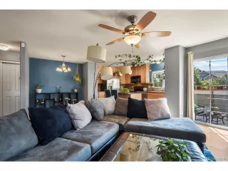 Photo #6: 5165933 Listing