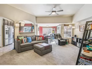 Photo #2: 5166079 Listing