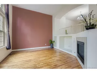 Photo #5: 5166201 Listing